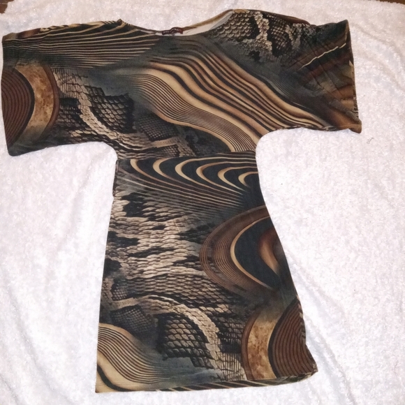 Body Central Dresses & Skirts - Body central Batwing Mini Dress size Medium